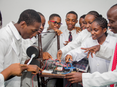 Students Showcasing Innovations at Nobles Science Competition